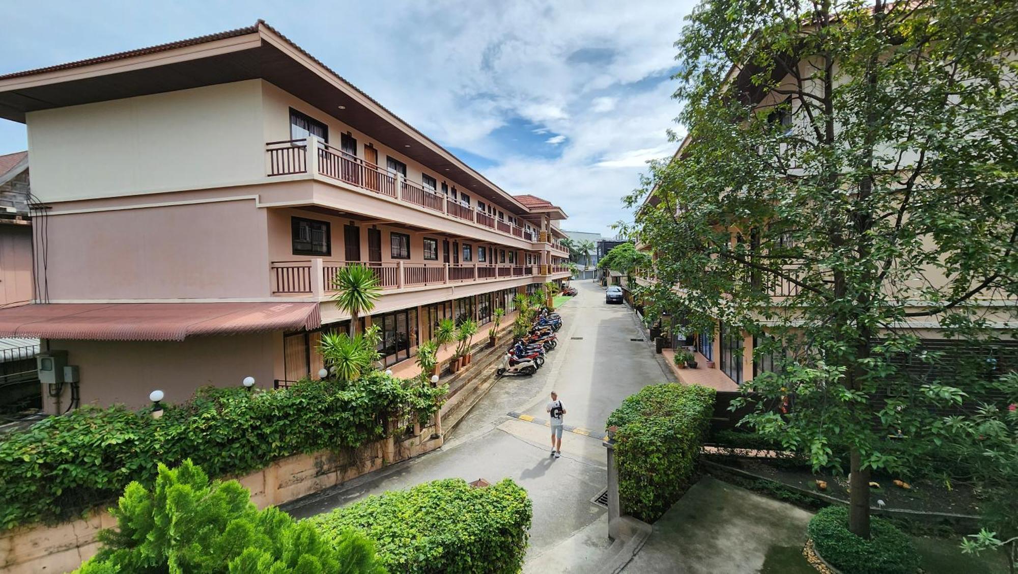 Panupong Hotel Chaweng Plajı Dış mekan fotoğraf