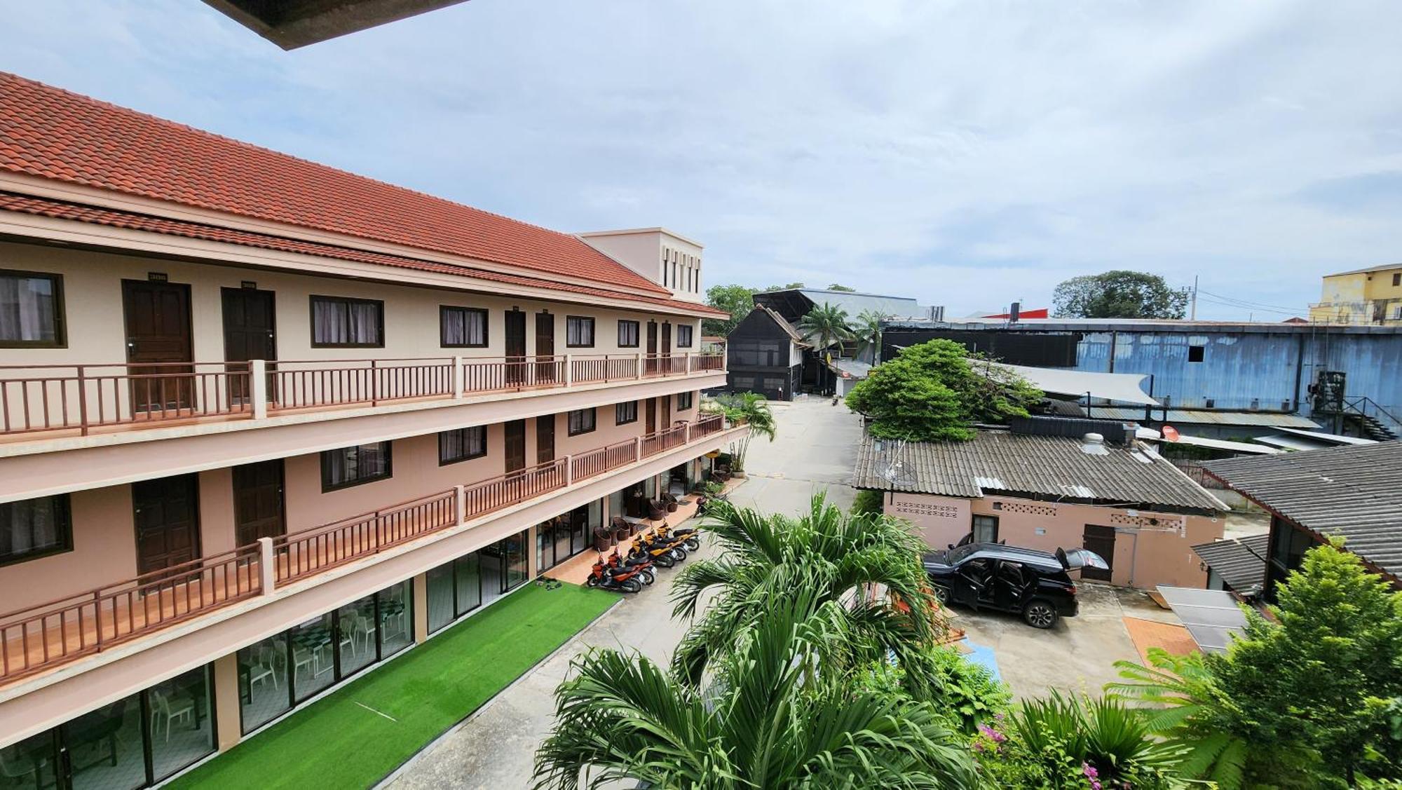 Panupong Hotel Chaweng Plajı Dış mekan fotoğraf