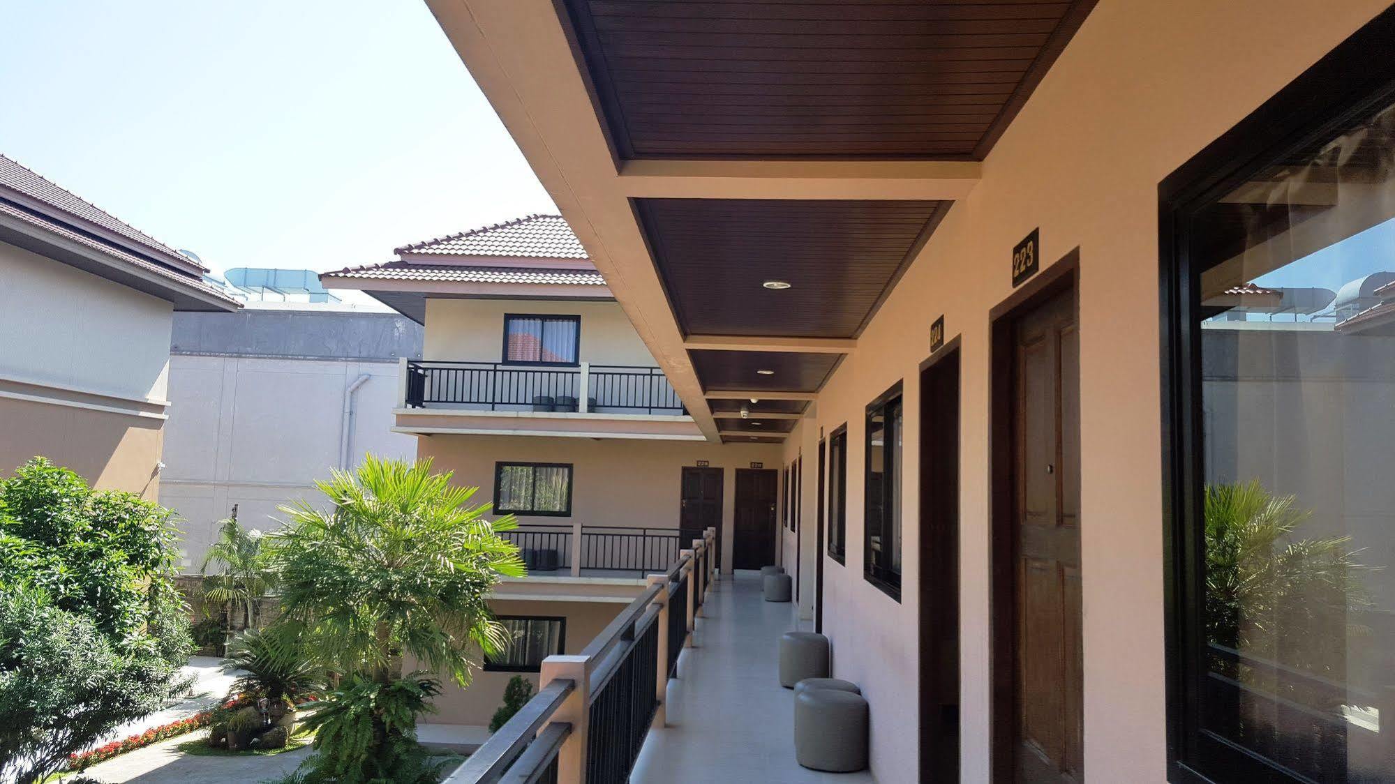 Panupong Hotel Chaweng Plajı Dış mekan fotoğraf