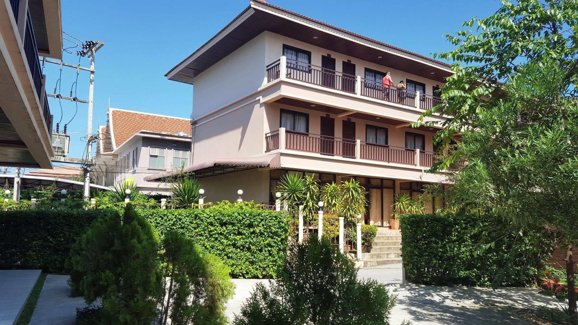 Panupong Hotel Chaweng Plajı Dış mekan fotoğraf
